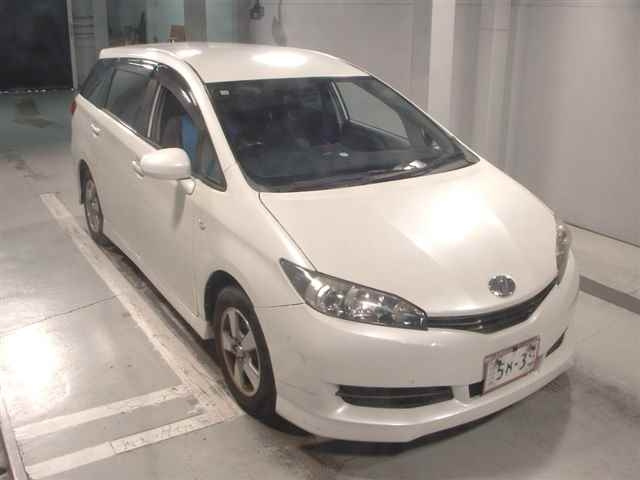 TOYOTA WISH