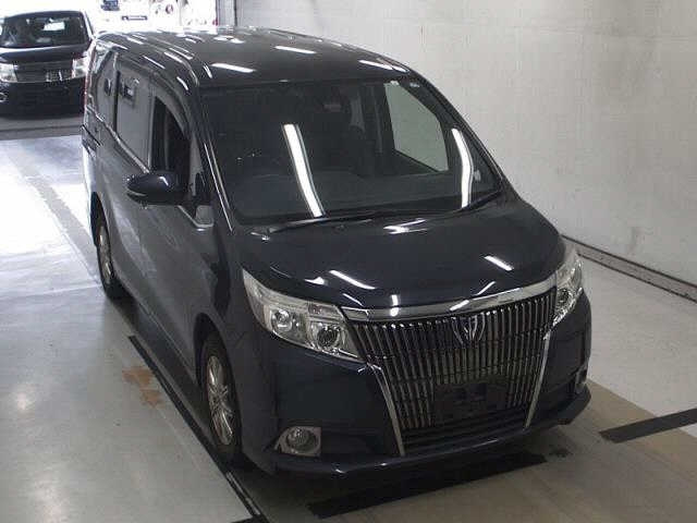 TOYOTA ESQUIRE 2017
