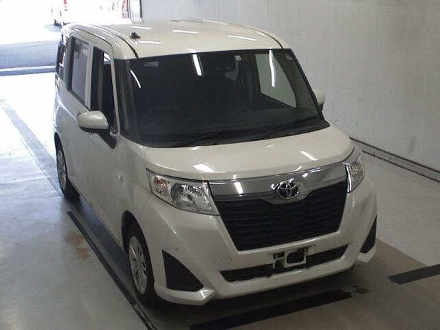 TOYOTA ROOMY 2020