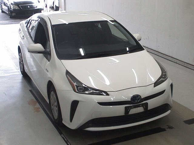 TOYOTA PRIUS 2019