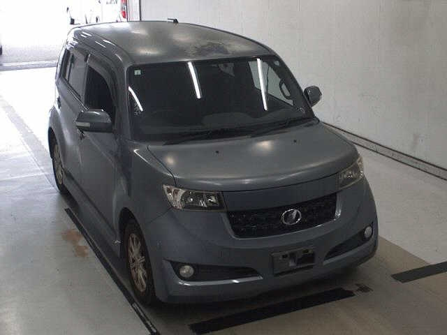 TOYOTA BB 2009