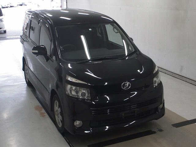 TOYOTA VOXY 2008