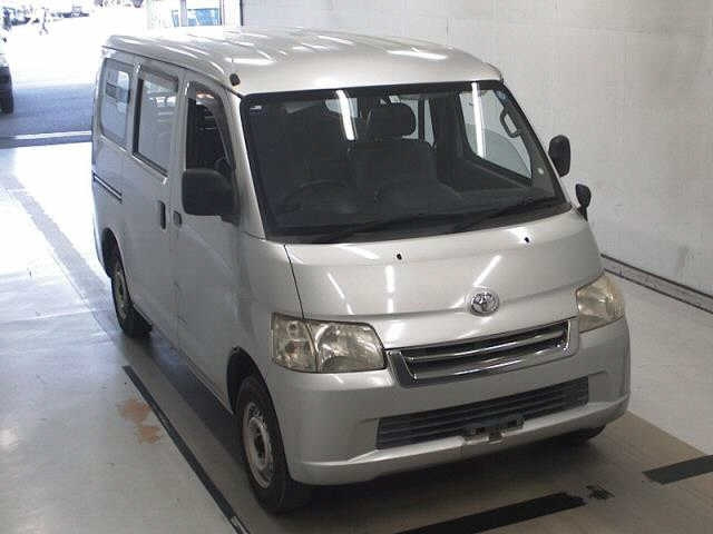 TOYOTA TOWN ACE VAN