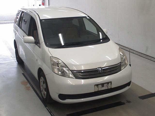 TOYOTA ISIS 2005