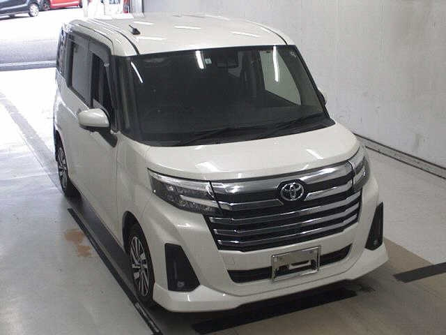TOYOTA ROOMY 2023