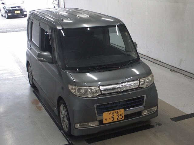 DAIHATSU TANTO 2008