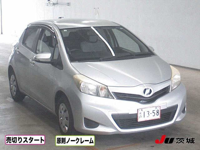 TOYOTA VITZ 2011