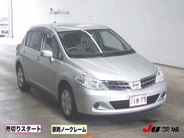 NISSAN TIIDA 2010