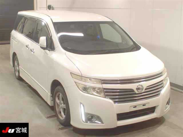 NISSAN ELGRAND 2011