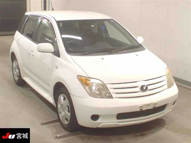TOYOTA IST