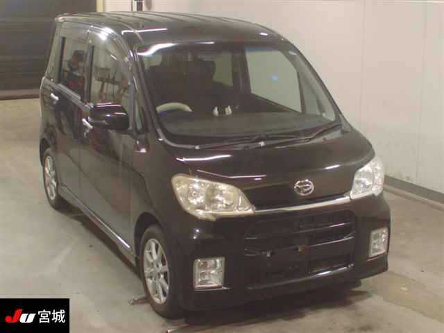 DAIHATSU TANTO EXE 2011