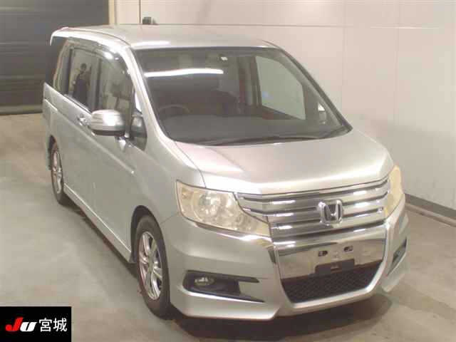 HONDA STEP WAGON 2010