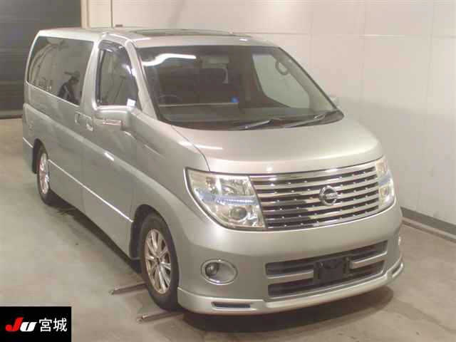 NISSAN ELGRAND 2005