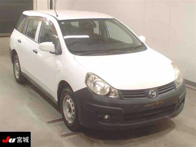 NISSAN AD 2013
