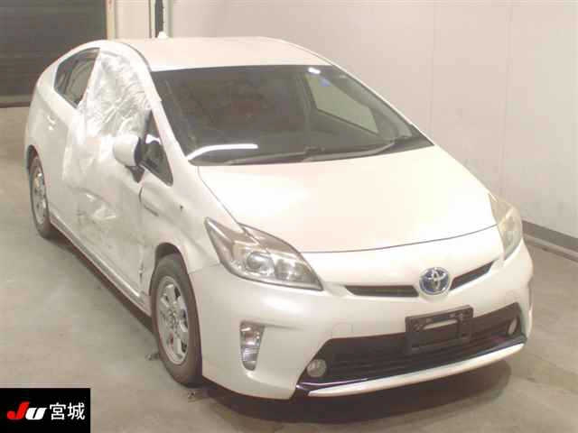 TOYOTA PRIUS 2012
