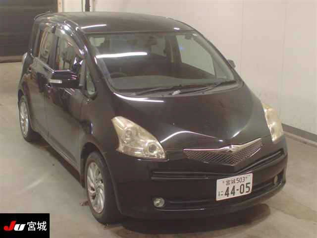 TOYOTA RACTIS 2010