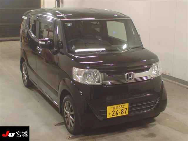 HONDA N BOX SLASH