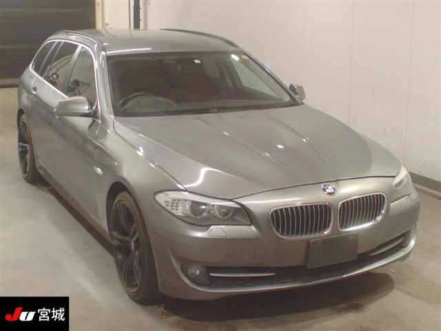 BMW 5 SERIES 2012