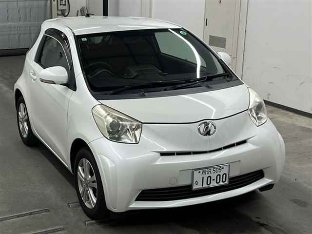 TOYOTA IQ 2009