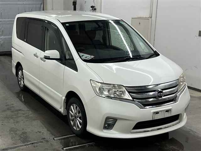 NISSAN SERENA 2013
