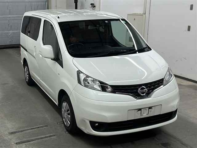 NISSAN NV200 2020