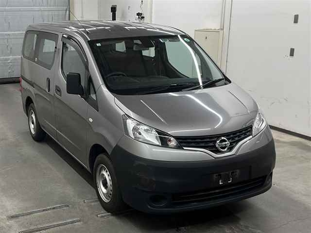 NISSAN NV200 2020