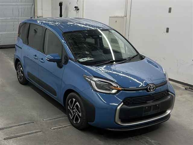 TOYOTA SIENTA 2022