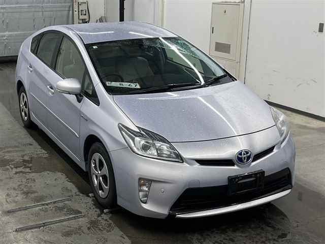 TOYOTA PRIUS 2012