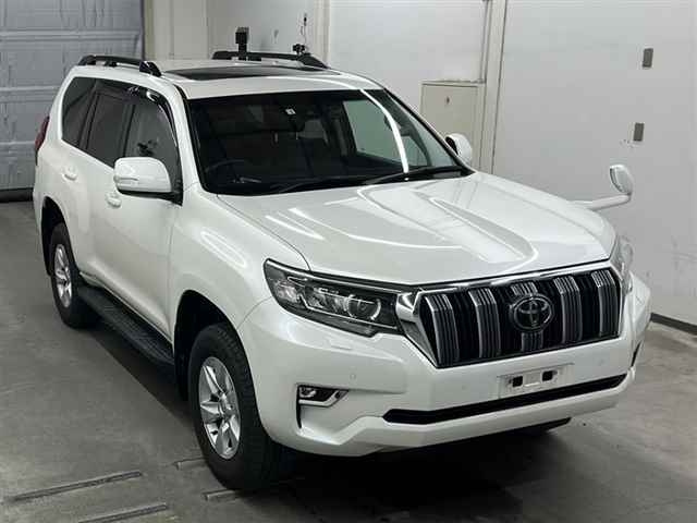 TOYOTA LAND CRUISER PRADO 2022