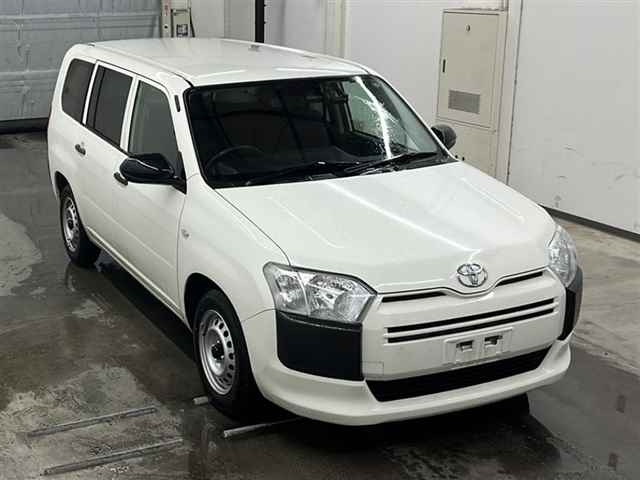 TOYOTA PROBOX 2022