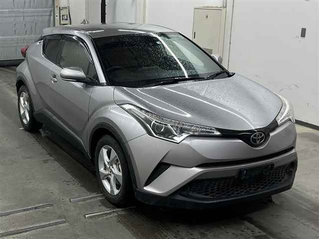 TOYOTA C-HR 2018