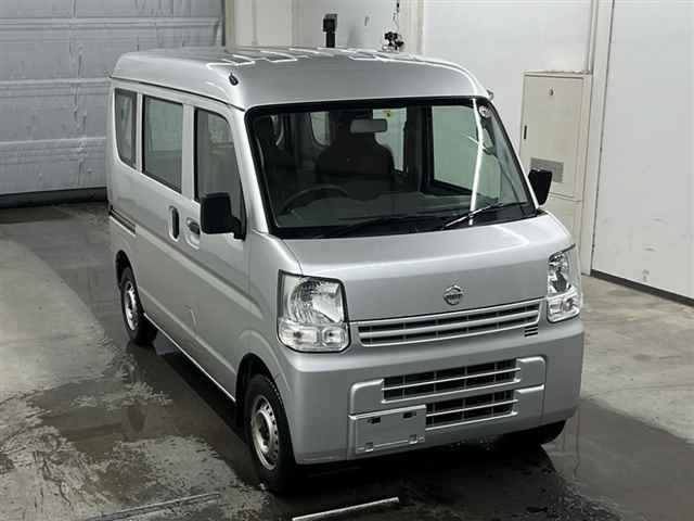 NISSAN CLIPPER VAN 2017