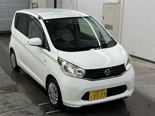 NISSAN DAYZ 2013