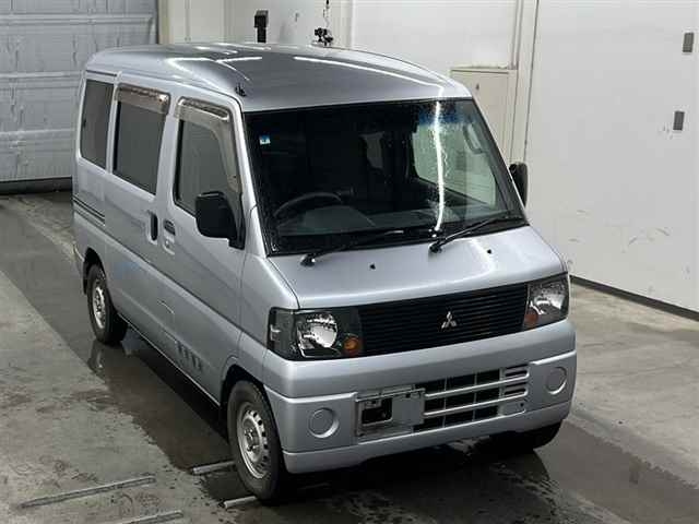 MITSUBISHI MINICAB VAN