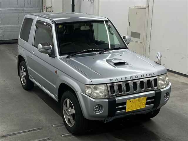 MITSUBISHI PAJERO MINI 2008