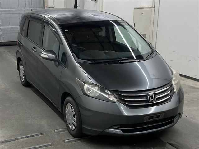 HONDA FREED 2011