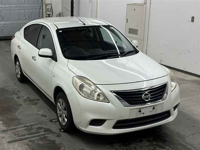 NISSAN LATIO 2013