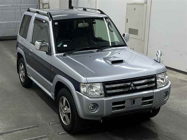 MITSUBISHI PAJERO MINI