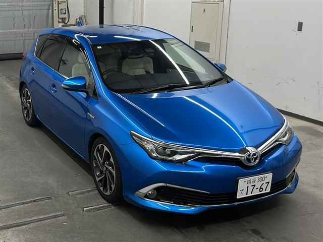 TOYOTA AURIS 2017