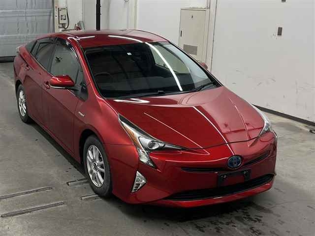 TOYOTA PRIUS 2016