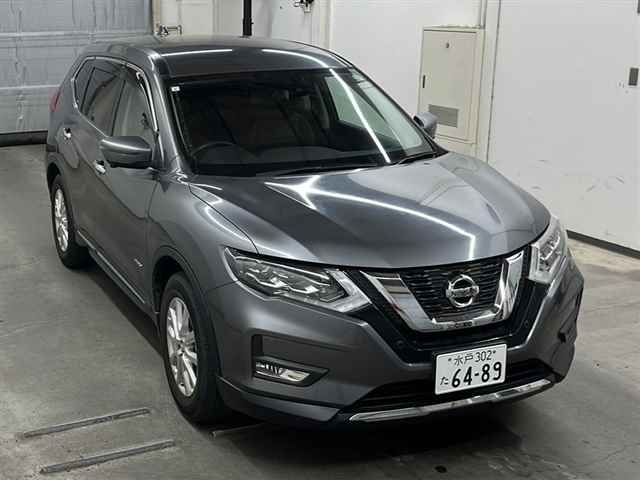 NISSAN X-TRAIL