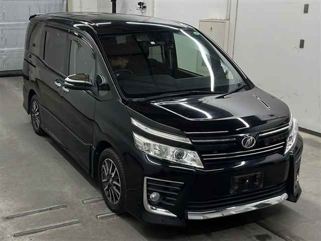 TOYOTA VOXY 2016