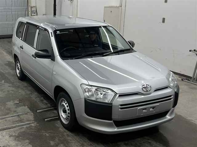 TOYOTA PROBOX 2022