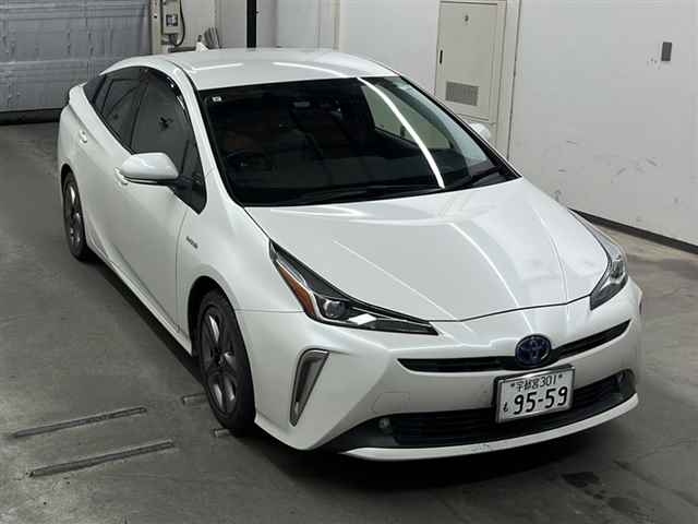TOYOTA PRIUS 2019