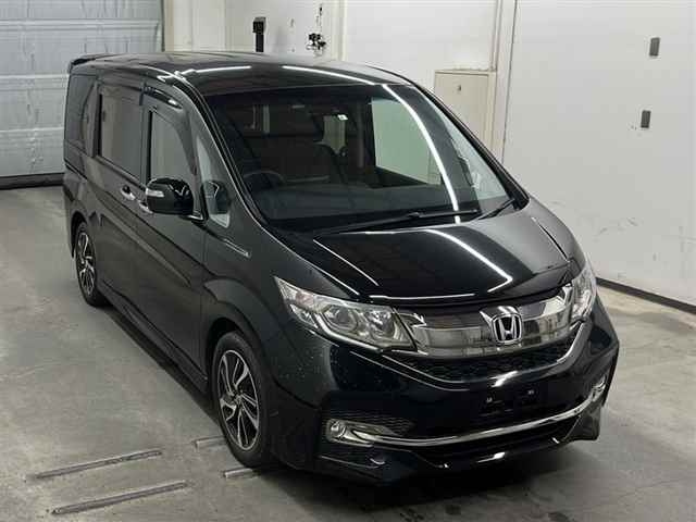 HONDA STEP WAGON 2016