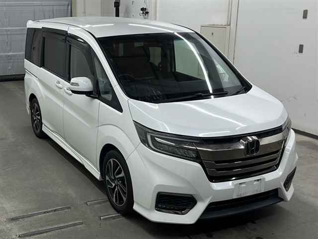HONDA STEP WAGON 2017