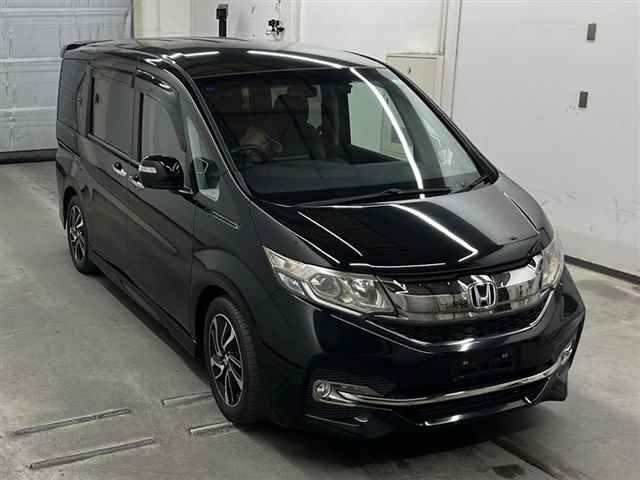 HONDA STEP WAGON 2015