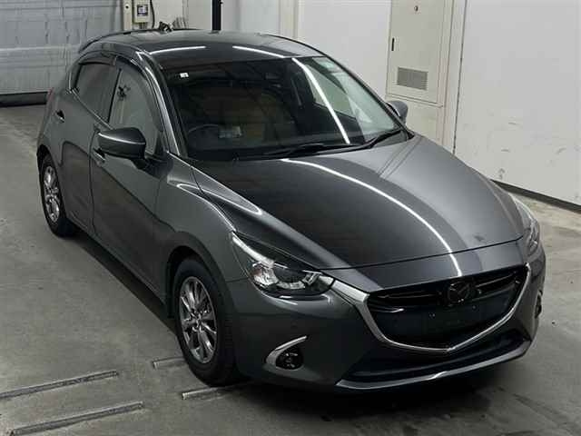 MAZDA DEMIO 2018