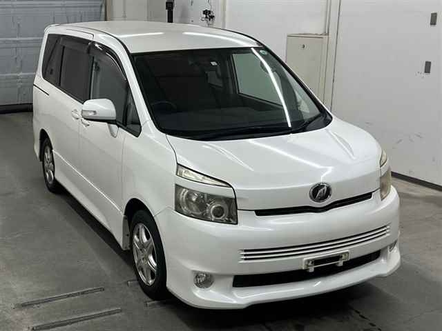 TOYOTA VOXY 2008