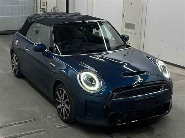 BMW MINI 2022